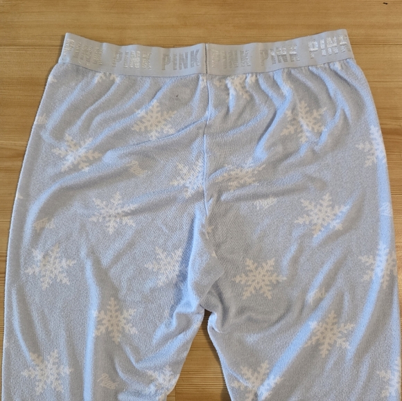PINK Victoria's Secret Pajama Bottoms - Light Blue Snowflake - Picture 9 of 12